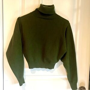 Zara Women's Green Long Sleeve Turtleneck Rib Knit
Cropped Sweater Top Size S